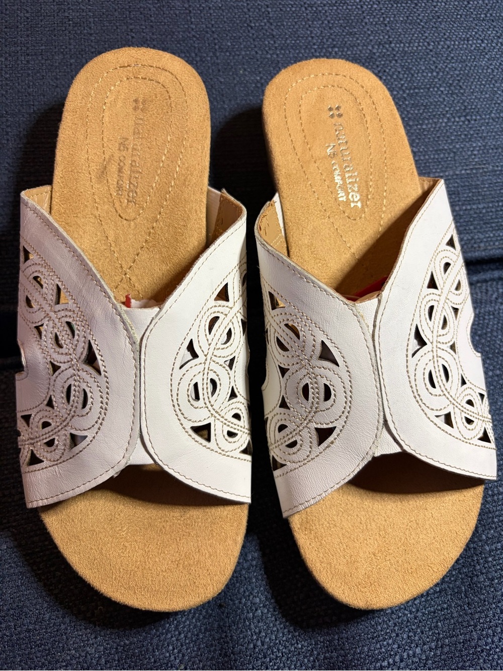 Naturalizer Cream Laser-Cut Slide Mules Size 7.5 W